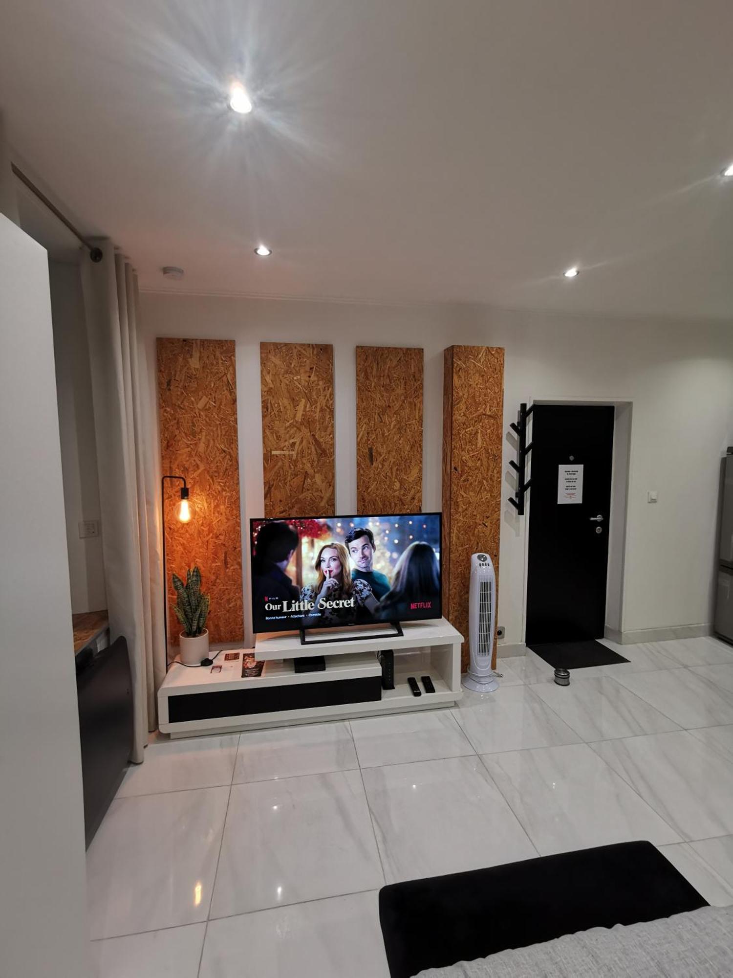Studio Cosy Proche Paris Et Versailles لو بورْ مارْلي المظهر الخارجي الصورة